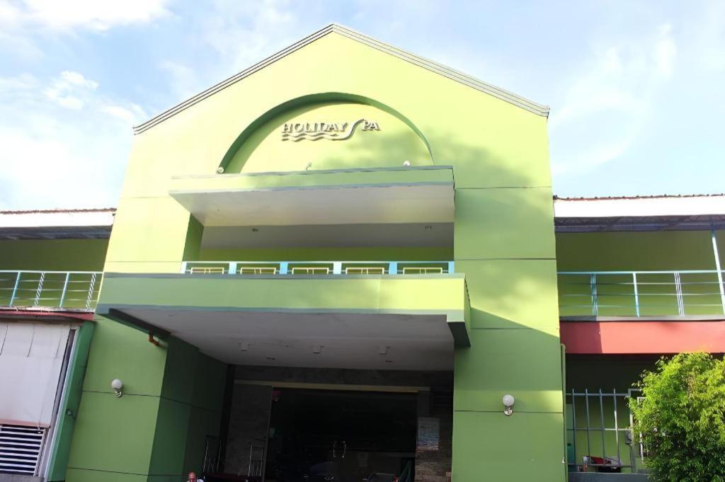 Holiday Spa Hotel Cebu Exteriér fotografie